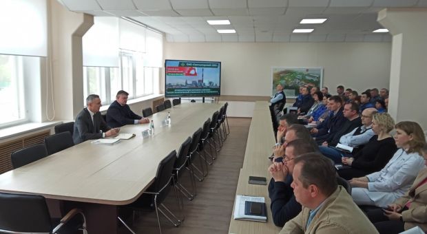 Председатель концерна «Беллесбумпром» Пшённый А.А. в ОАО «Светлогорский ЦКК»
